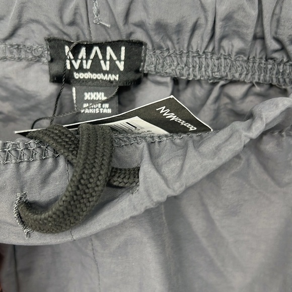 Boohoo man NWT nylon blend shorts 3XL - Picture 5 of 8